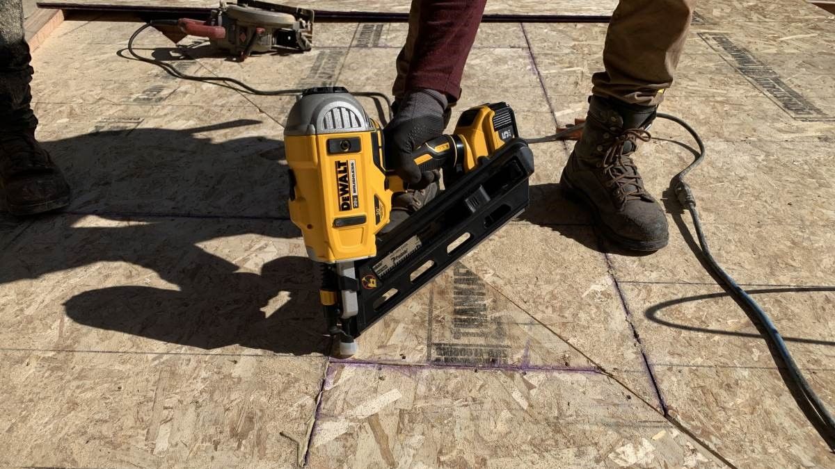 DeWalt DCN692 Cordless Framing Nailer Review