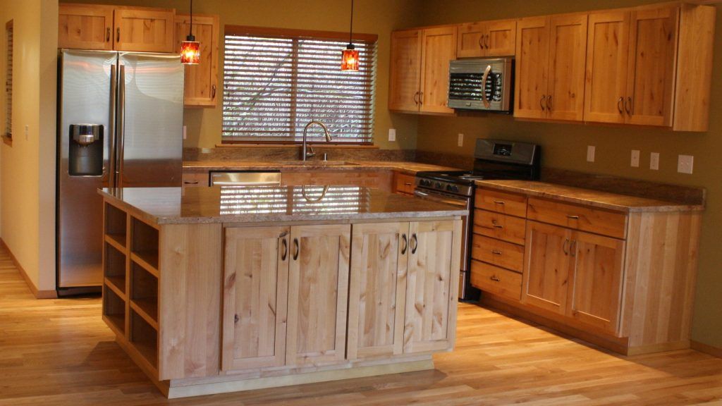 Particle Board vs Plywood in Kitchen Cabinetry