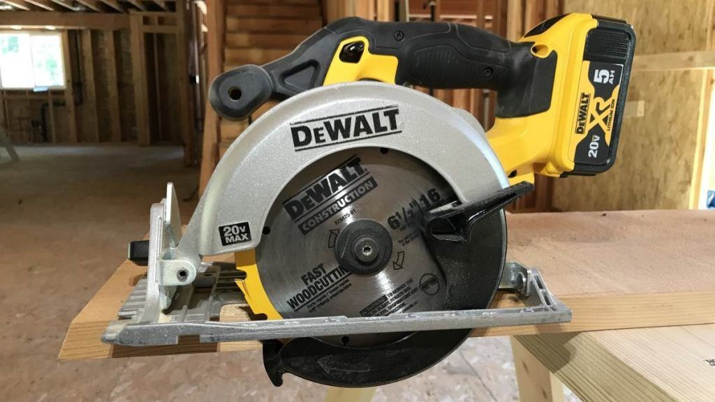 Dewalt max xr online circular saw