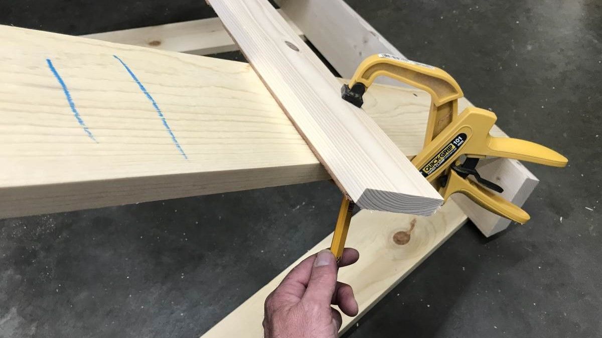 How to Build a Sawhorse